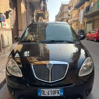 Lancia Y