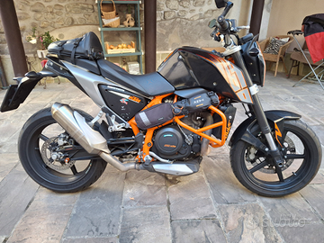 Ktm duke 690