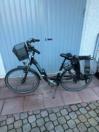 Bici Elettrica Wayscral 28" – Accessoriata