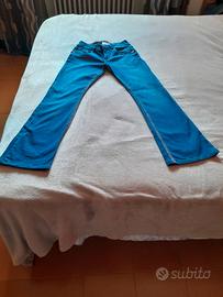 Jeans a zampa