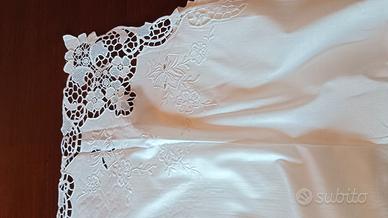 Lenzuolo matrim. con federe in cotone + ricamo