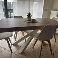 Vedo tavolo piu 4 sedie