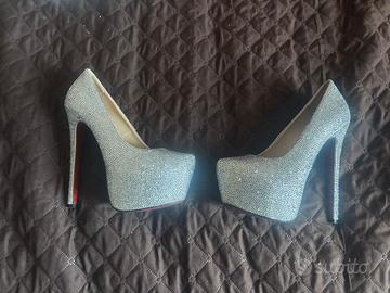 Scarpe eleganti da sera con strass