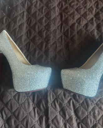 Scarpe eleganti da sera con strass