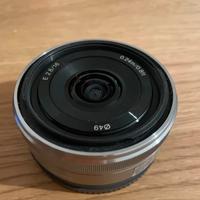 Sony 16mm 2.8 con filtro UV massa e paraluce
