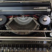 Macchina da scrivere Olivetti DL fine anni 60