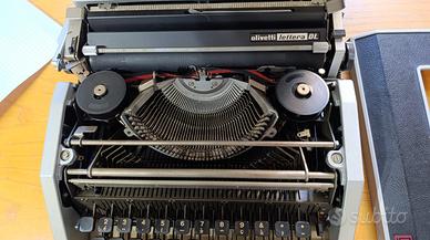 Macchina da scrivere Olivetti DL fine anni 60