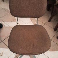 Sedia girevole color  marrone scuro
