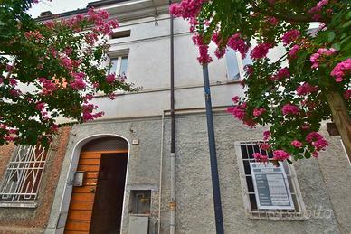 Casa indipendente di 112 m² con 4 locali a Guastal