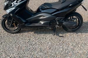 Yamaha T max 500