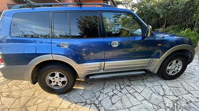 Mitsubishi v6o v6 g2i 2001 pajero