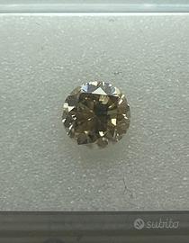 Diamante naturale0,71 ct VS2 Certificato -Brillant