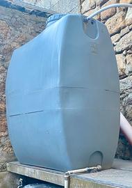 Serbatoio di capacità 1000 lt.
