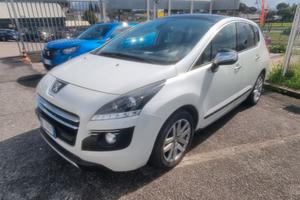 Peugeot 3008 HYbrid4 Outdoor Limitata