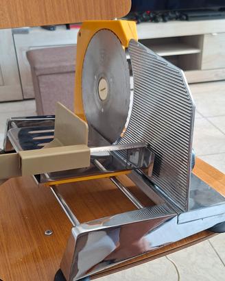 affettatrice elettrica