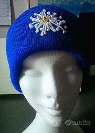 Berretto Blu Elettrico con Ricamo Artigianale 3D