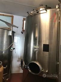 Serbatoi e attrezzature cantina