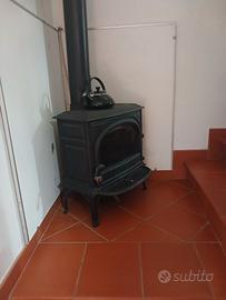 Stufa a legna Jotul F400