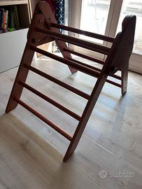 Trinagolo di Pikler per bambini