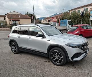Mercedes EQB 250 AMG night edition