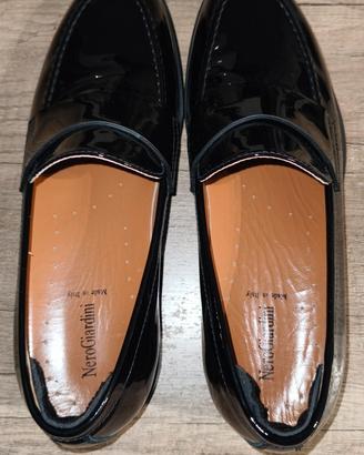 scarpe nero giardini in vernice