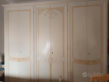 Armadio 6 ante in stile classico – bianco decorato