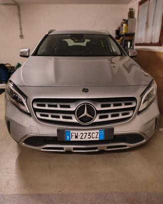 Mercedes GLA 180 2018, macchina veramente stupenda