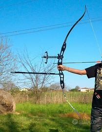 Arco ricurvo per mancini