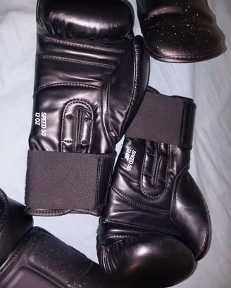 Guantoni e parastiinchi da boxe