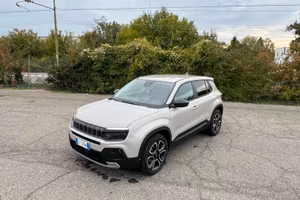 Jeep Avenger Summit come nuova!