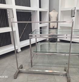 arredamento completo negozio abbigliamento 