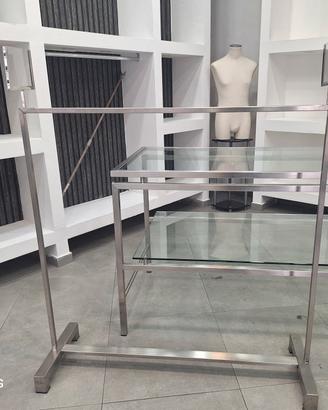 arredamento completo negozio abbigliamento 