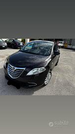 Auto lancia Ypsilon BENZINA-GPL 1.2