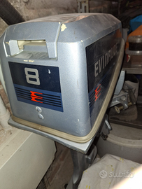 Motore fuoribordo evinrude
