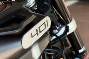 Husqvarna Svartpilen 401