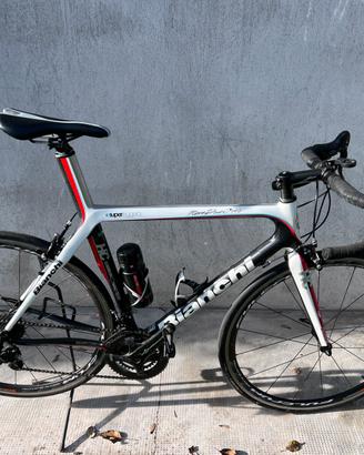 Bici Bianchi superleggera NoveDueOtto taglia 57