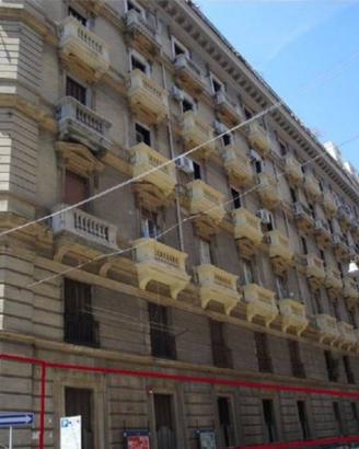 Immobile in asta di 572 m² con più di 5 locali a N