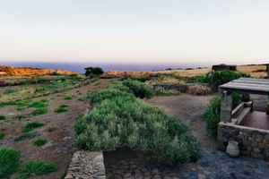 Dammuso indipendente con giardino - Scauri