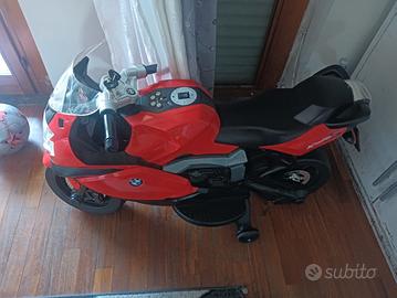 moto BMW bambino 