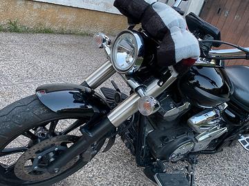 yamaha. xvs 950