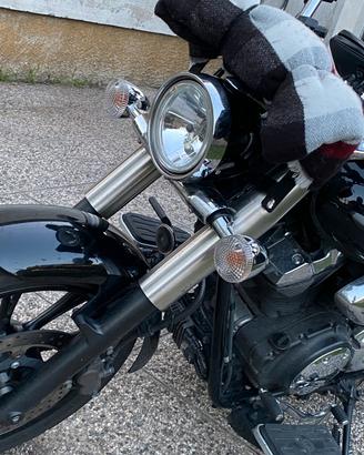 yamaha. xvs 950