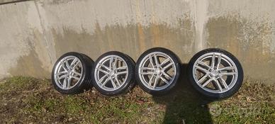 Cerchi in lega 17 pollici + pneumatici