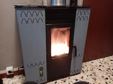 stufa a pellet  10,5 kw
