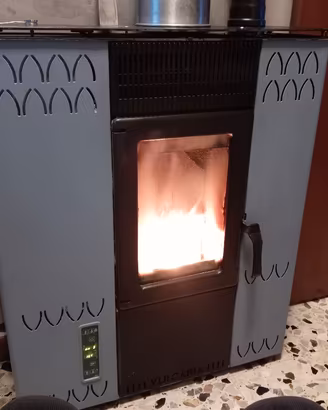 stufa a pellet  10,5 kw