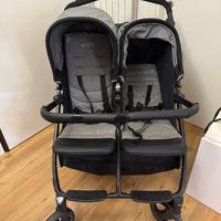 Passeggino gemellare/fratellare PegPerego