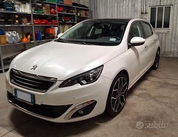 Peugeot 308 5P 1.6hdi Allure colore bianco