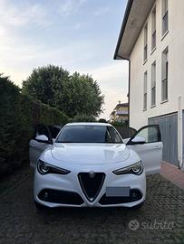 Alfa Romeo Stelvio 2.2 220CV Q4 AT8 | 76.100 Km