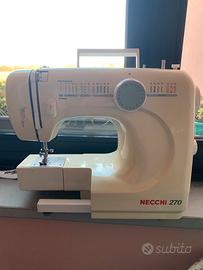 Macchina da cucire Necchi