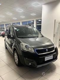 PEUGEOT Partner Tepee VTi 120 Outdoor