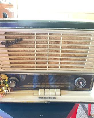 Radio d’epoca Telefunken domino